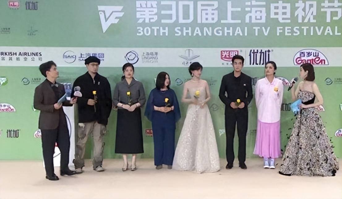 原创            输不起？白玉兰众星齐聚唯独少了刘亦菲，接连获奖的体面成了笑话