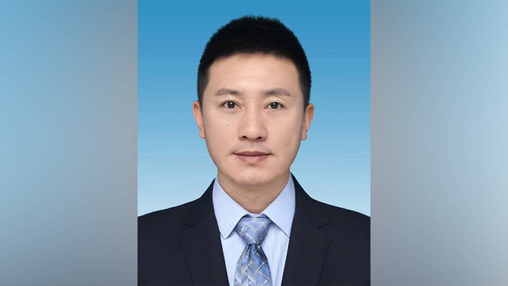 跨省份调任内蒙古国资委主任8个月后，陈波拟任自治区直属部门正职