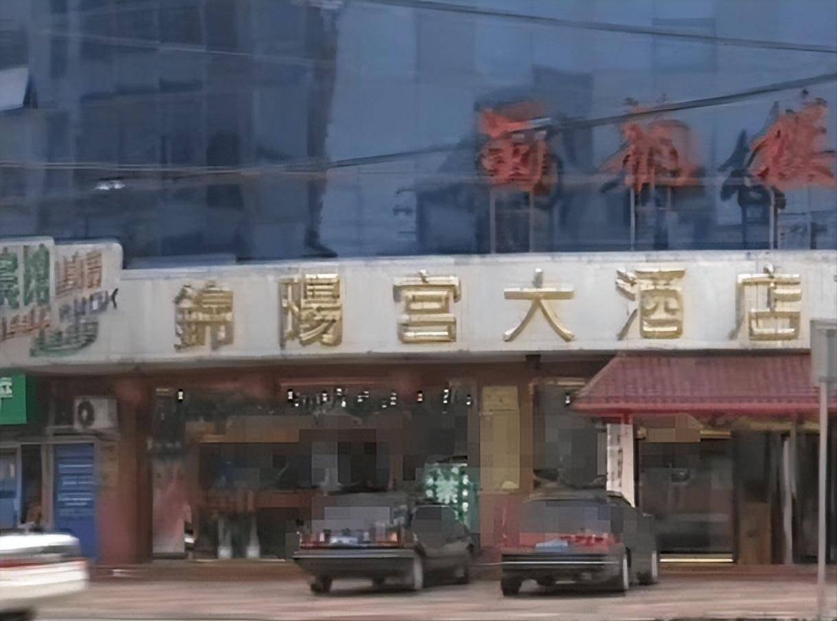 原创            纪实：前妻消失五年回归，丈夫看到她真实面目后，被送入精神病院