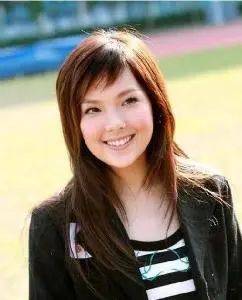 被黎明雪藏八年，曾经的天才歌手，丑闻之后，再战“歌手”了？