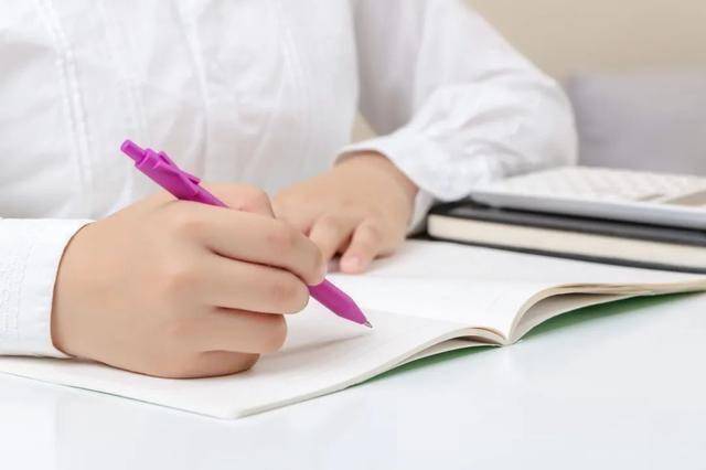 动不动就写“小作文”的人，原来真的更容易快乐！