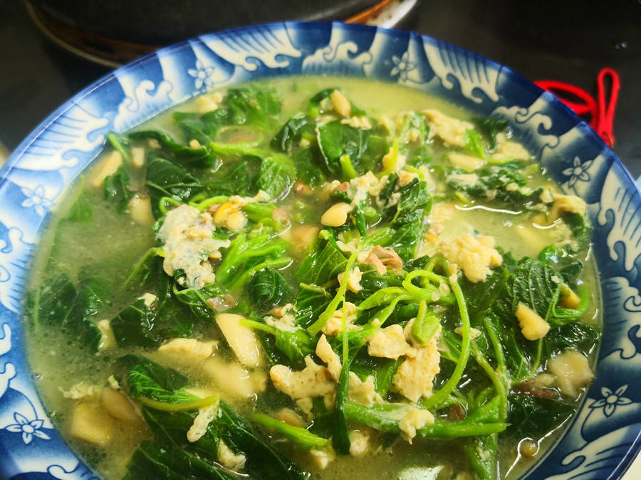 原创            夏天，这菜使劲吃，一补钙强骨，二清热祛湿，三强免疫，不懂吃可惜!