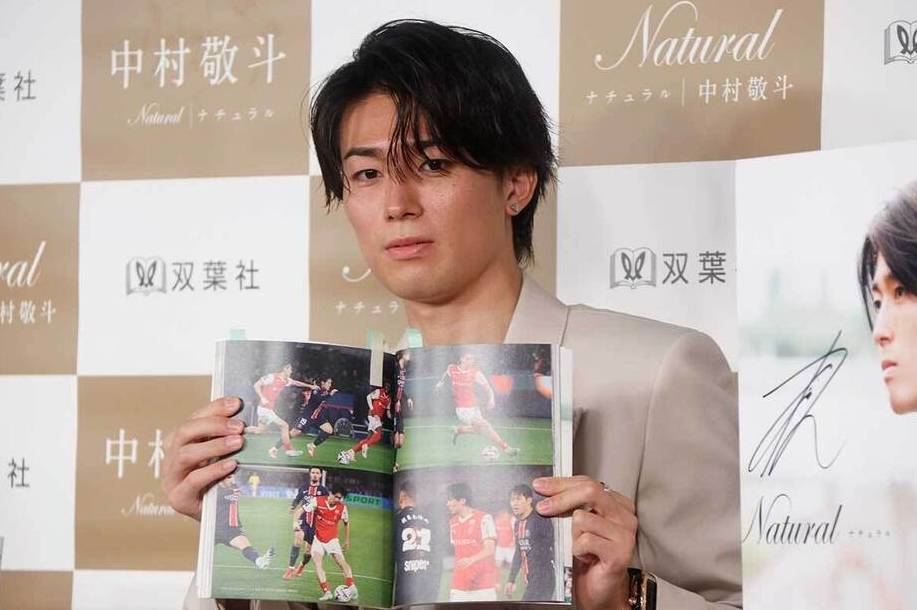 不输男明星中村敬斗写真发布会人气爆棚，日本女生排队签名