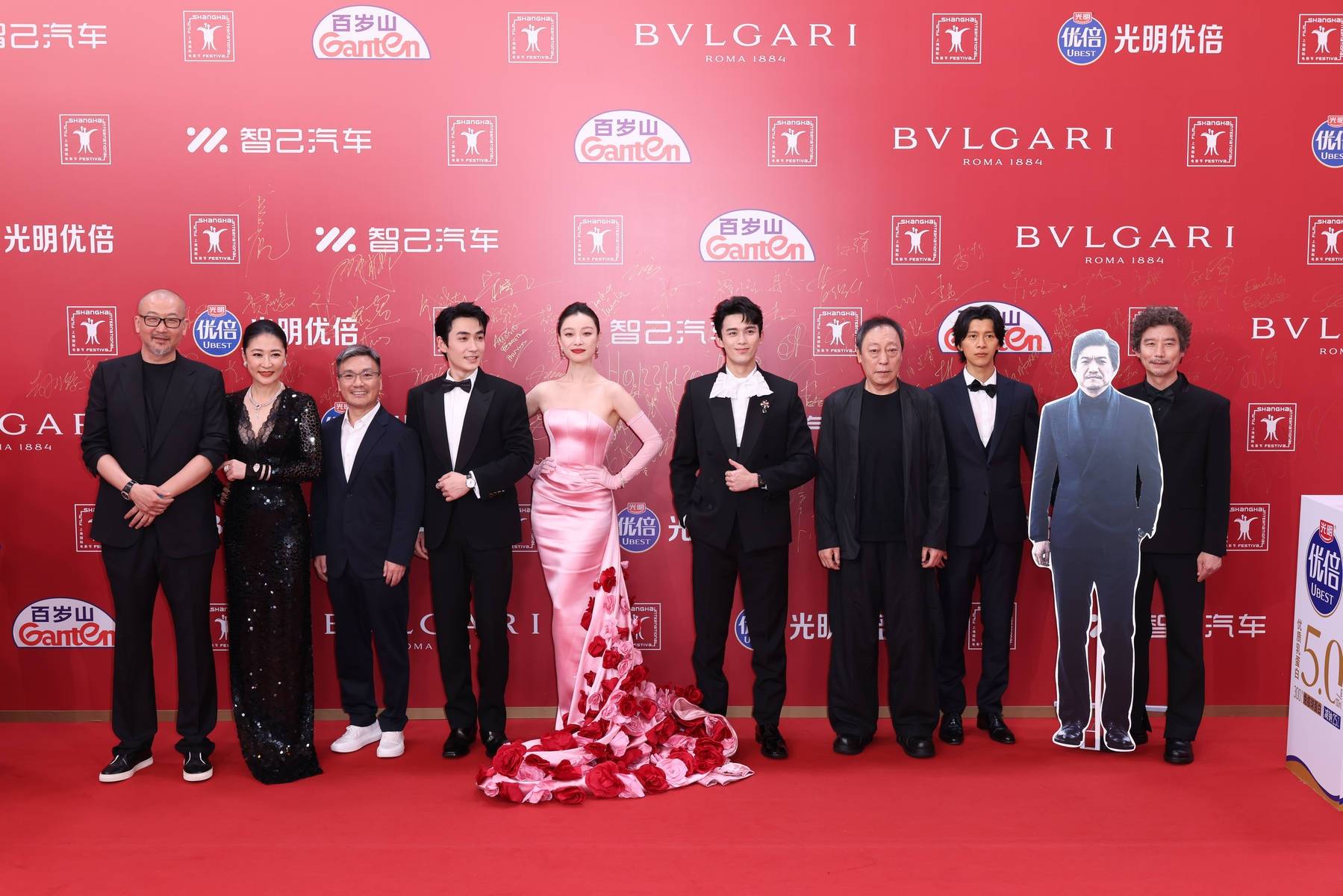 2025上影节观察：竞赛单元国产片强势，红毯暑期档电影宣传很忙