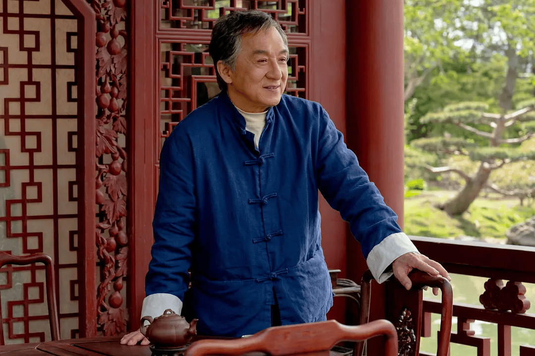 原创            成龙新片票房扑街，中国观众薄情寡义，美国影院全力支持