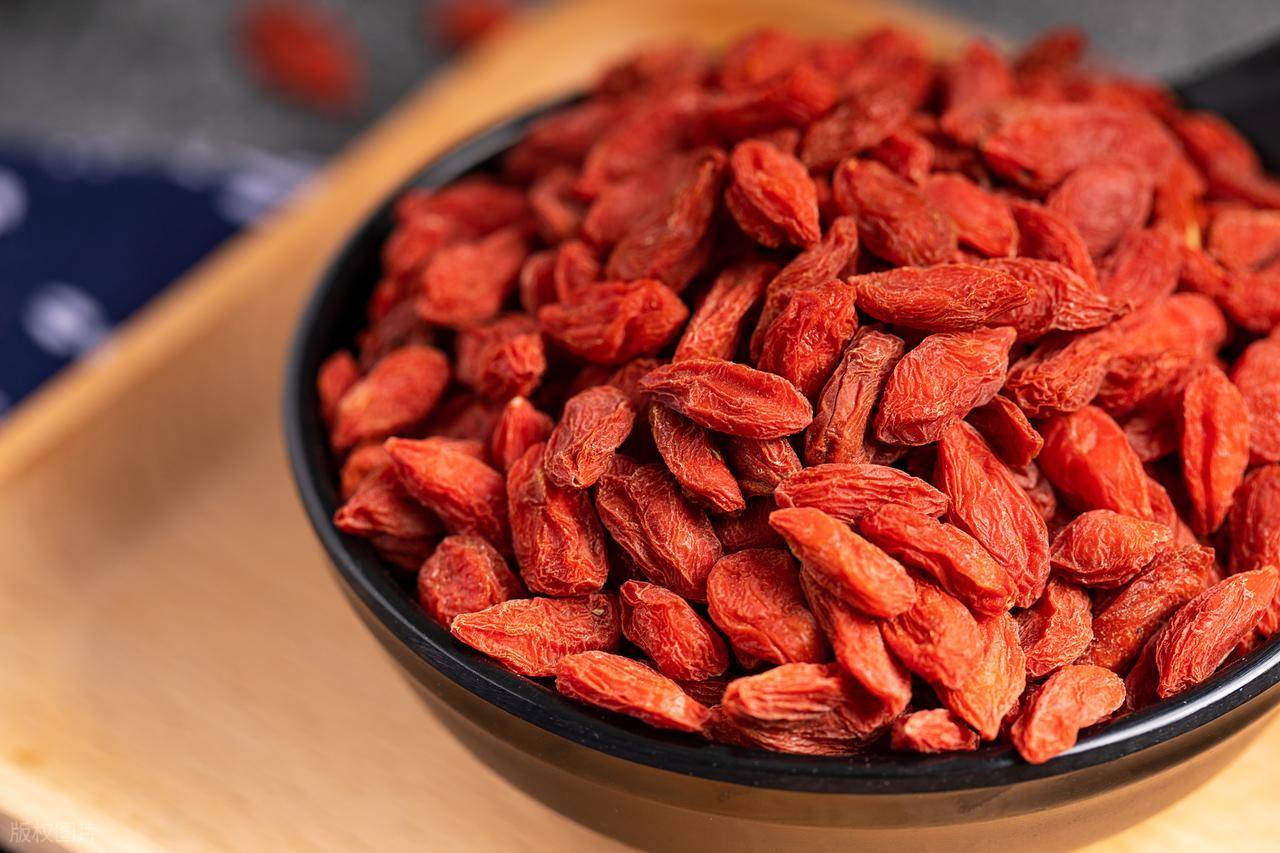 守护肝脏健康，这些中药来帮你！