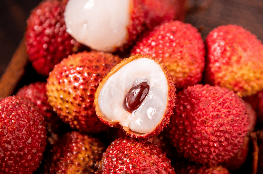 一觉醒来突然确诊“荔枝病”！网友：还有这种病？