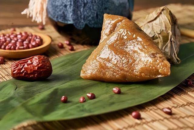 端午已至，老人血压要关注，医生：不管高低，4物伤血管危害大