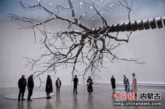 孟柏伸个展 揭幕呼和浩特西贝当代艺术馆