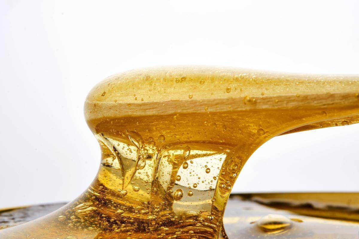 原创            蜂蜜水润肠通便？但这类人别乱喝！