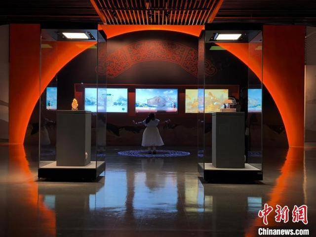 山西展出230余件纵跨五千年的中国古代玉器