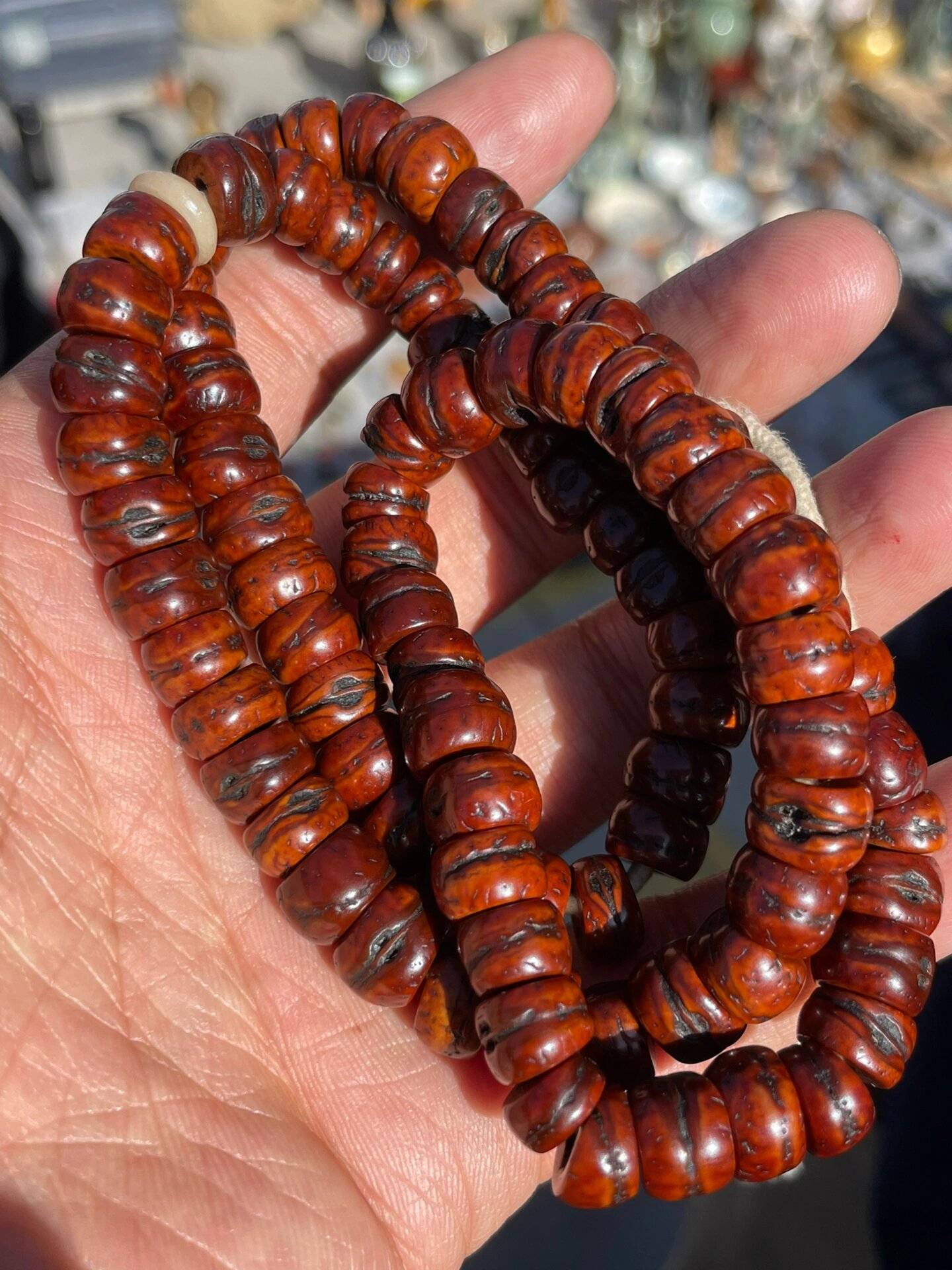 值得盘玩一辈子的文玩有哪些特点？