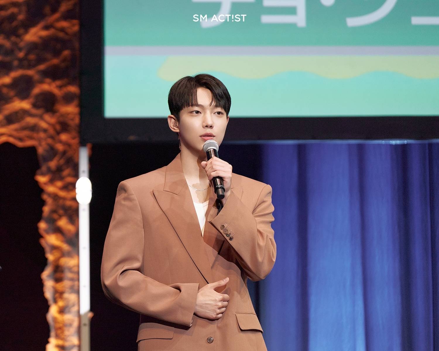 CHO JUNYOUNG出道后首次海外粉丝见面会圆满落幕！营造更有意义时刻！