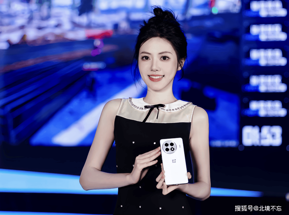 16GB+512GB，陶瓷机身+骁龙8至尊版，突降至2899元