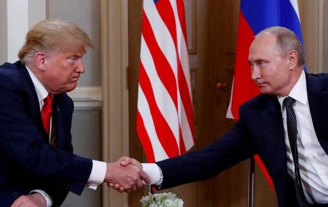 普京报复将至，泽连斯基有胆子炸飞机没勇气担责，口风转变盼会晤