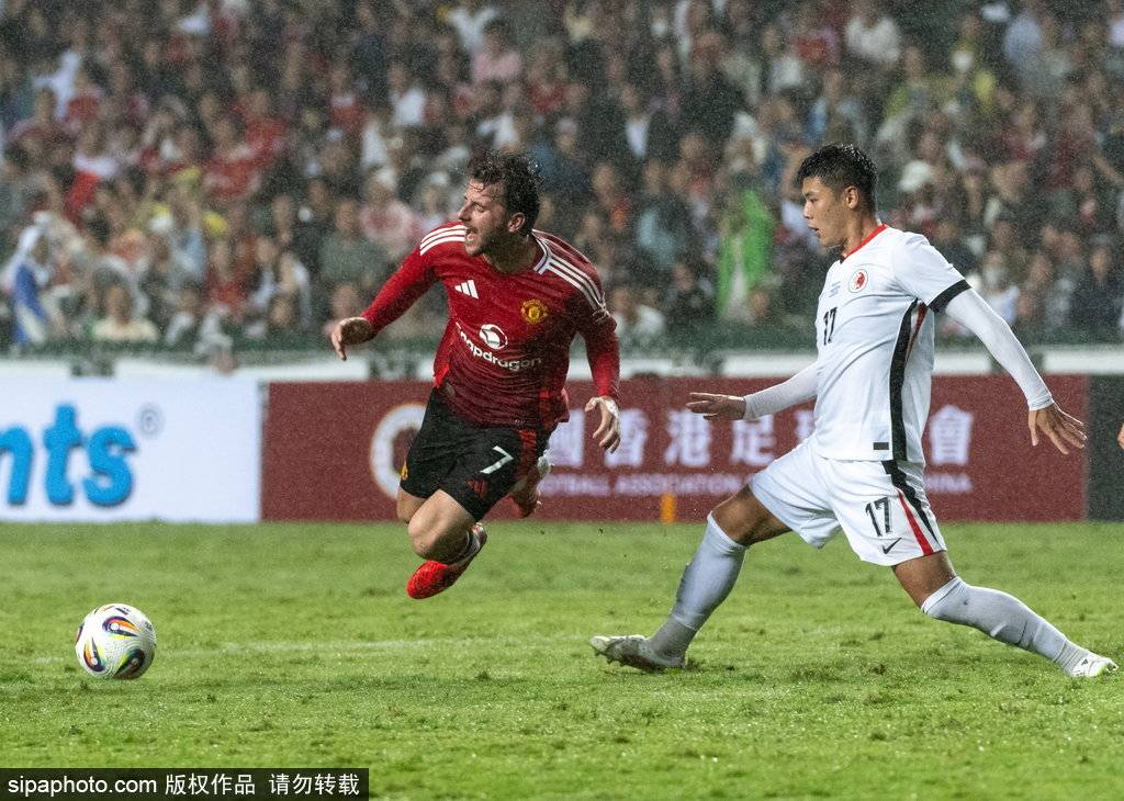 曼联2000万锁定尼斯新星！拉特克利夫双重身份助力红魔重建