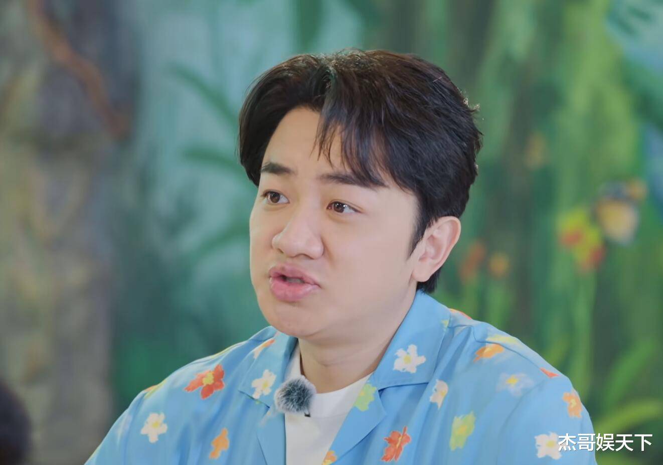 原创            先聊鹿晗，后聊Angelababy，邓超算是把真人秀玩明白了