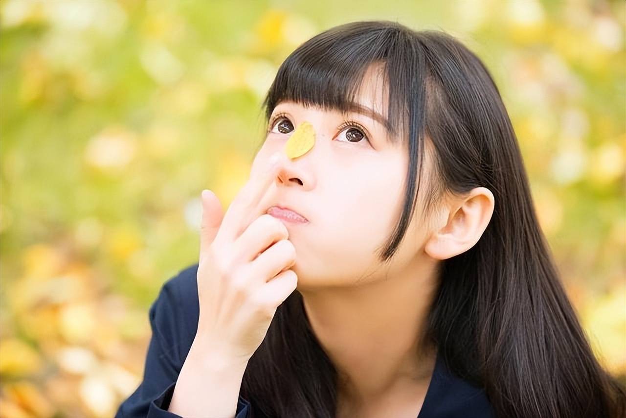 原创            男人真心爱你，定忍不住对你做这“两字”动作