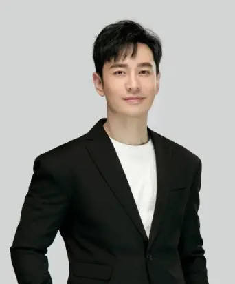 黄晓明回应上戏考博落榜：明年再战