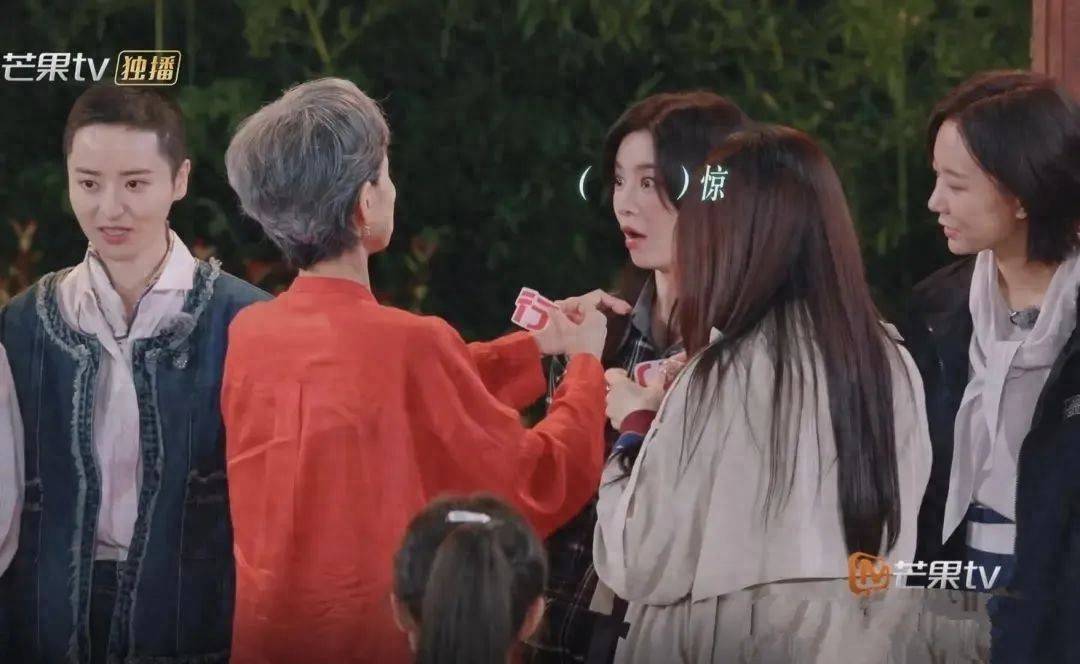 原创            《浪姐2025》：叶童投票李晟，展现真实魅力，超越“秀”场假象！