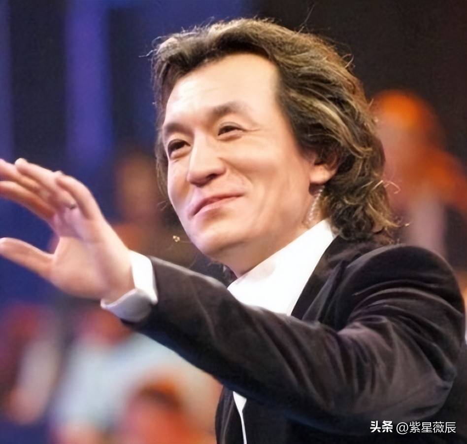 原创            曾经的“央视一哥”李咏明明年年体检，为何癌症一出来就是晚期？