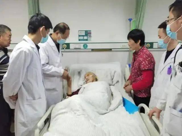 脑梗去世的人飙升！医生含泪苦劝：无论多大年纪，天热坚守4原则