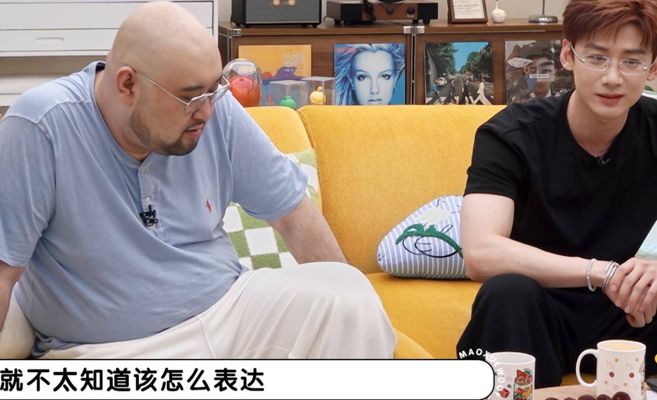 原创            喜欢一个女生会怎么做？白敬亭的回答，揭示他暗藏心事