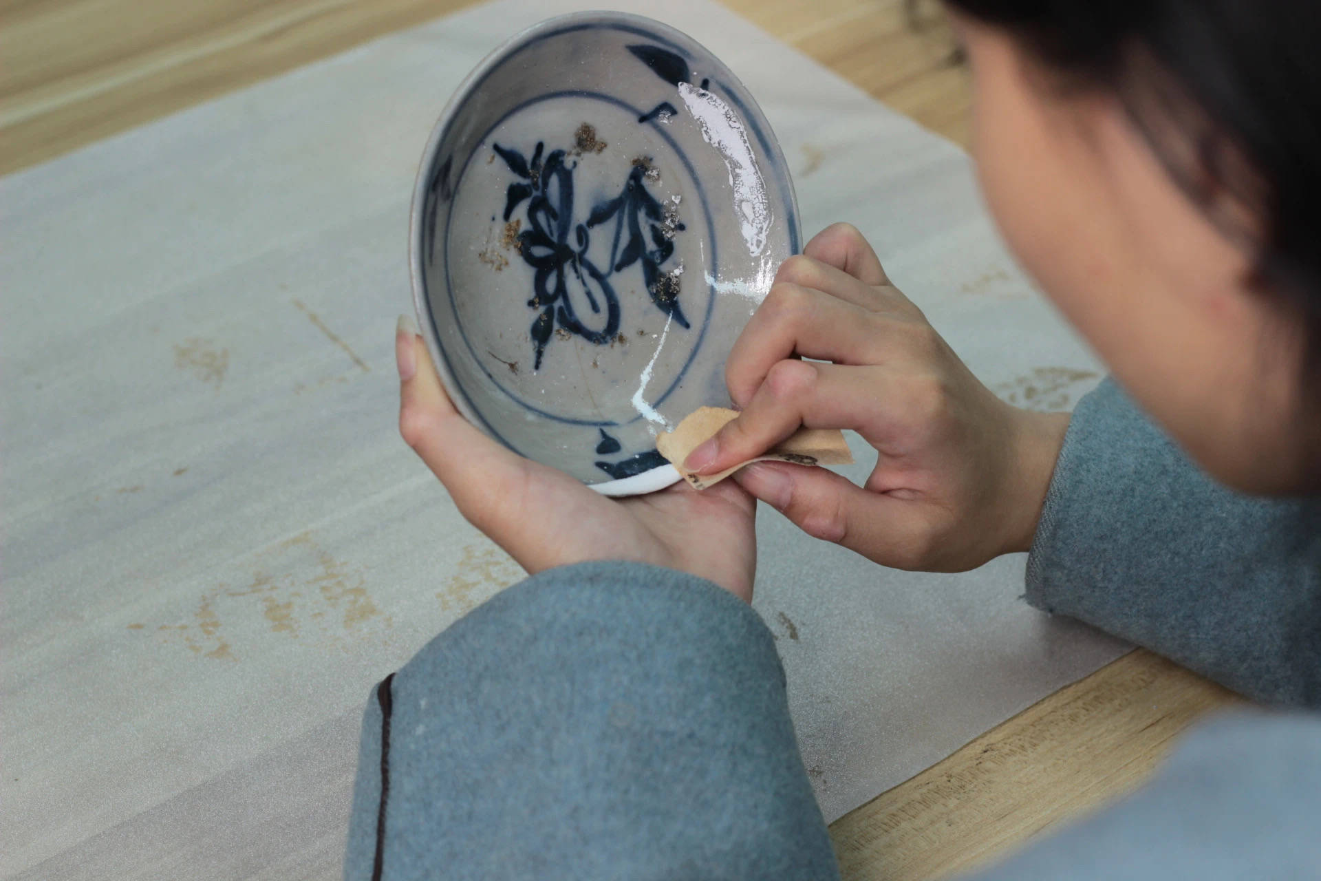 苏州一书店推出瓷器修复课程，负责人：采取理论与实操相结合，学员可掌握基本修复技能