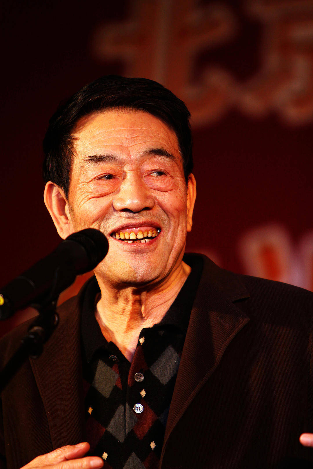 杨少华儿子谈遗产分配：遗产四个亿，哥四个一人一亿