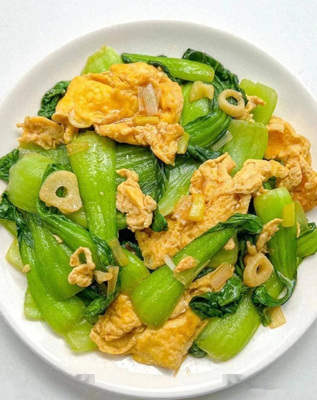 “三伏不排毒，一年都得堵”，中老年常吃8样，排湿毒，补阳气