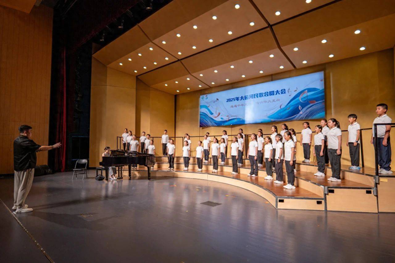 豫南地区唯一！驻马店市青少年宫拾月合唱团进京逐梦