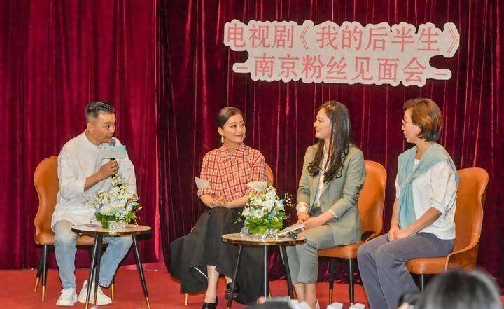 原创            50岁梅婷近照，身材发福面容显老，变化明显令人难以辨认