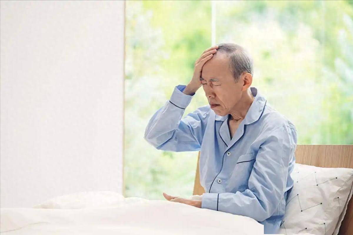 脑供血不足会不会引发脑梗？医生：预防脑供血不足，这几点要注意