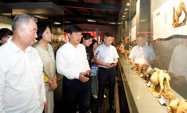 唐朝陶瓷版的“西游记”来了 郑州大象陶瓷博物馆展览上新