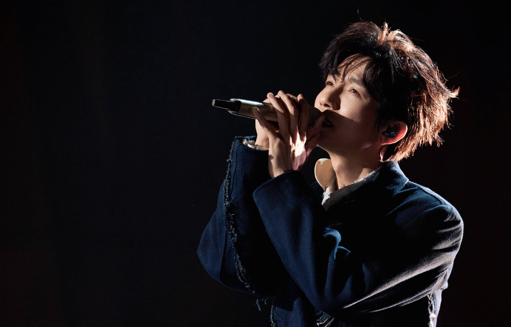 原创            《歌手2025》第10期录制人员确定，王炸选手补位加入，将8进7