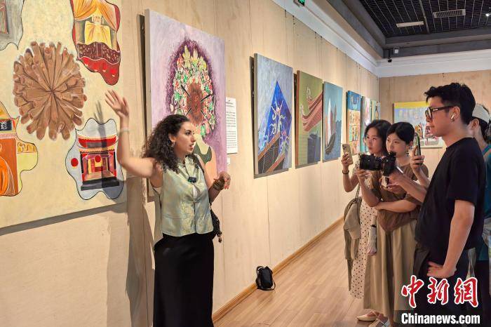 阿拉伯艺术家访华采风作品在泉州展出
