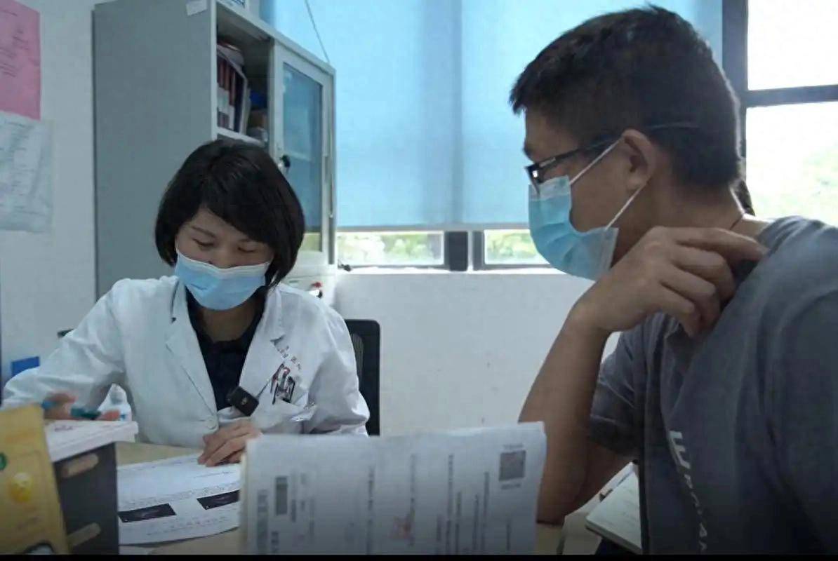 白米是糖尿病“发物”？医生劝告：不想胰岛受损，尽量别吃这5物