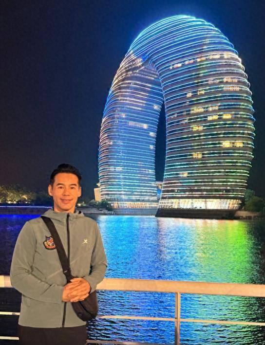 TVB绿叶海景豪宅曝光，开火锅店月支出30万，为子女教育豪掷500万