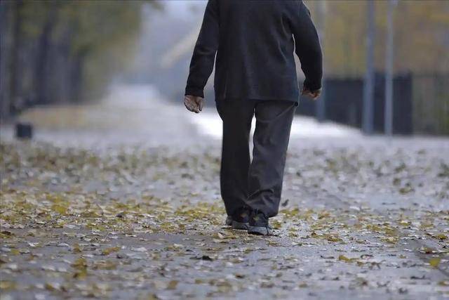 医生：降血脂的秘诀找到了！多走路排在第三位，前2位很少有人做