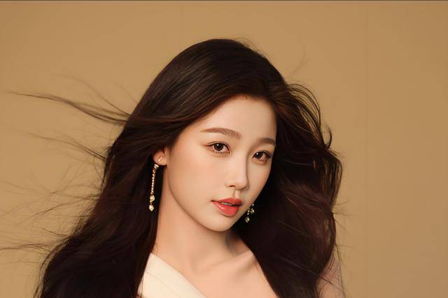 原创            蹭流量博眼球？作精虞书欣综艺上"讨好"姜妍，却无意暴露真实人品