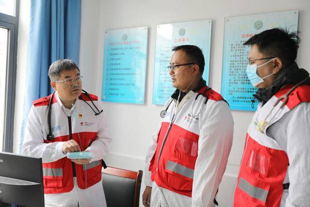 缺氧不缺爱，郑州市第七人民医院“天使之旅”医疗队走进西藏那曲