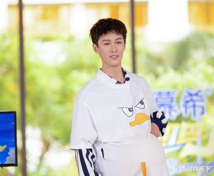 原创            周深回应引热搜，绝对是《跑男》最大的反击