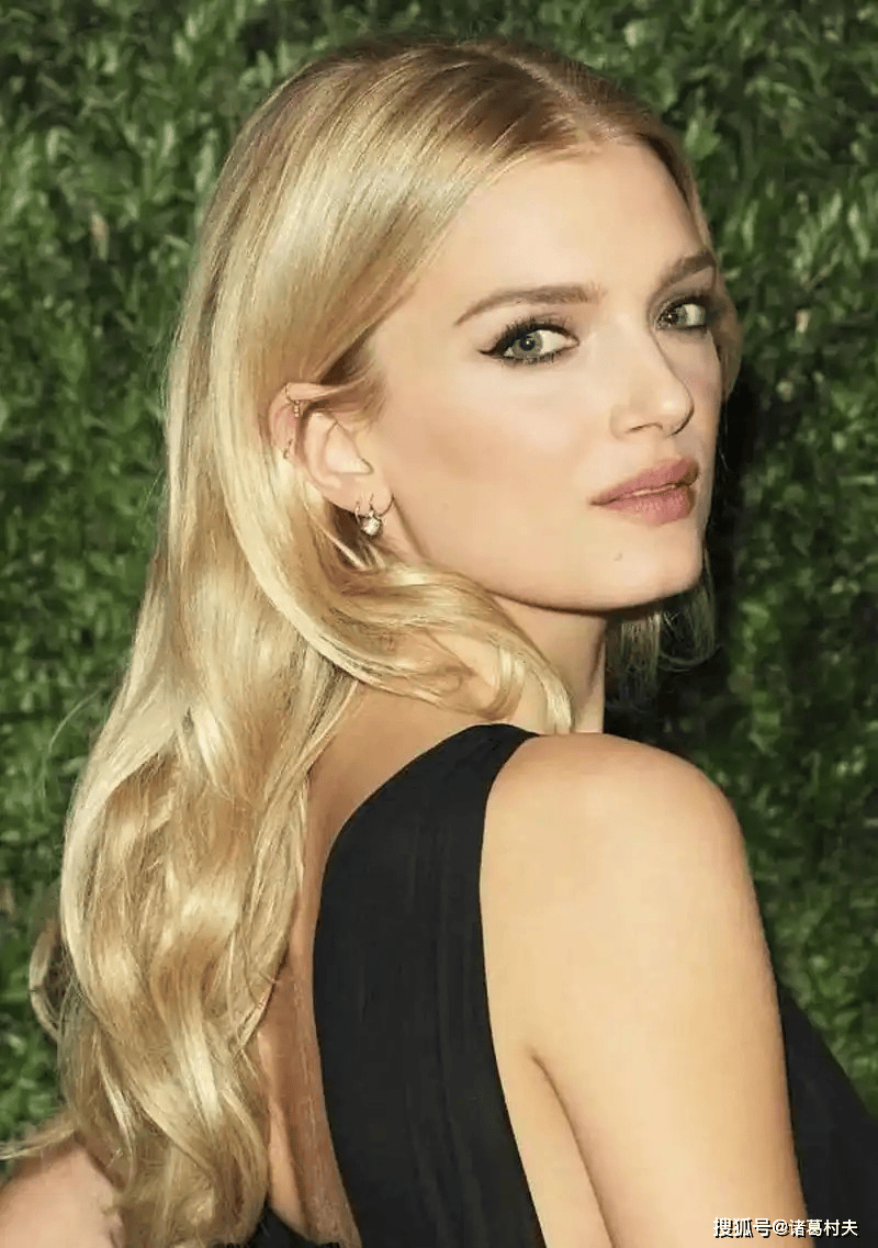 这谁顶得住！丽丽唐纳森写真赏