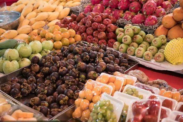 黄桃是血糖的“催化剂”？医生建议：若想血糖正常，4种水果少吃