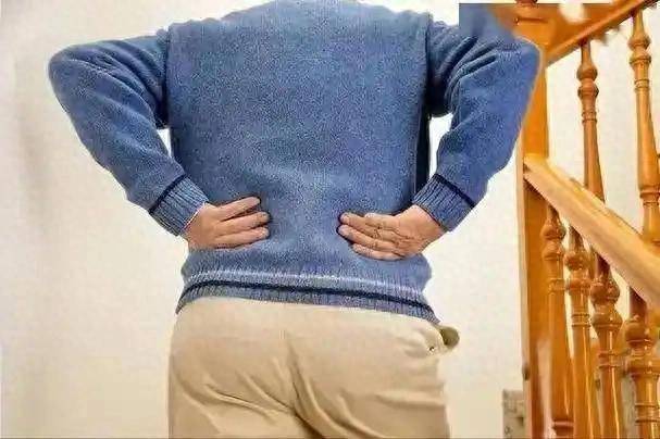 调查发现：最伤肾脏行为，并非是憋尿！而是随意的去做这3件事