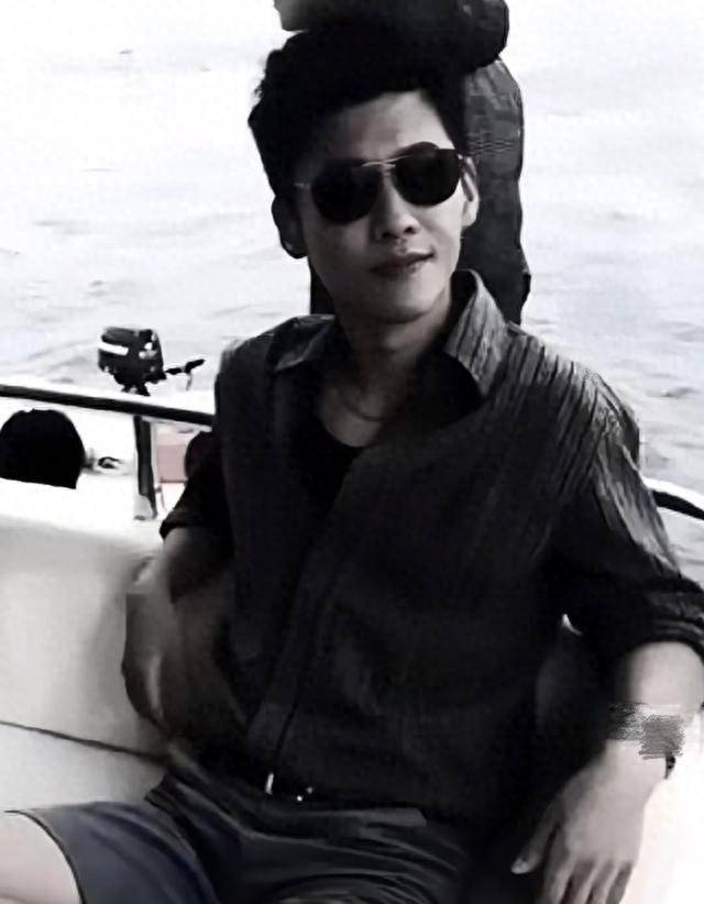 原创            47岁王骁再破天花板：这一次，他让整个娱乐圈“沉默”了