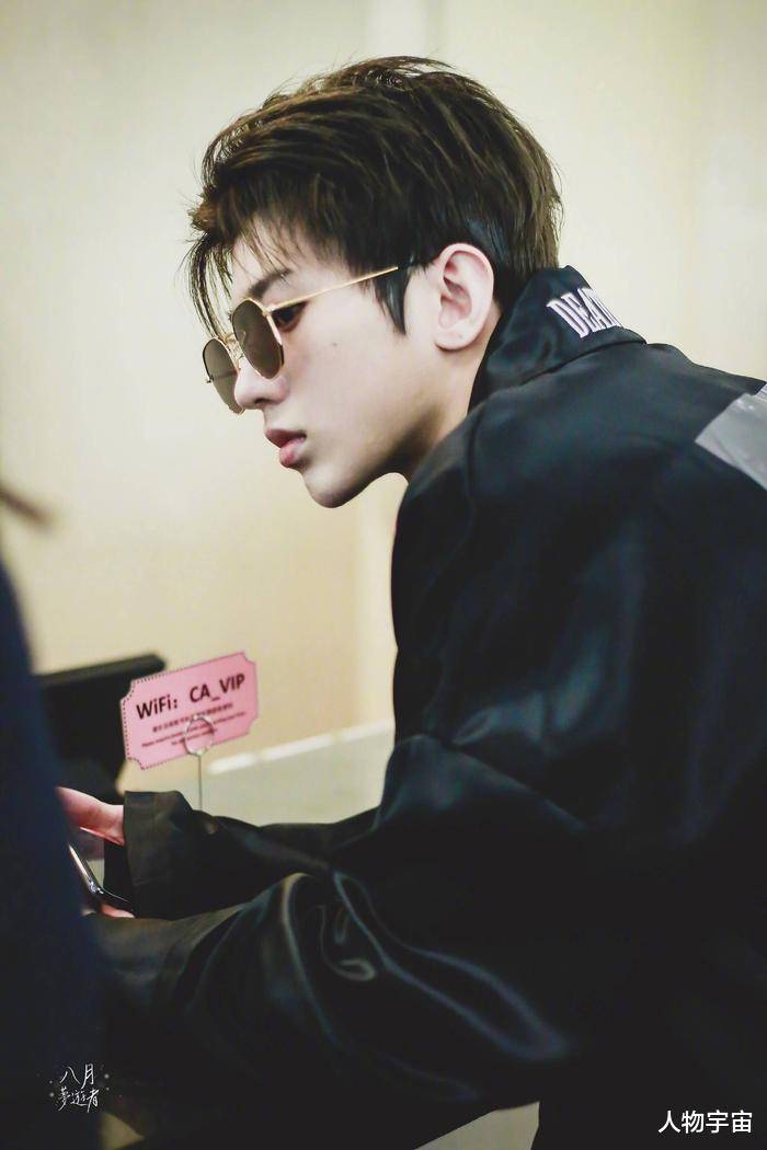 原创            蔡徐坤与《决胜巅峰》强强联合，“蔡徐坤女朋友”ID被炒至8万元