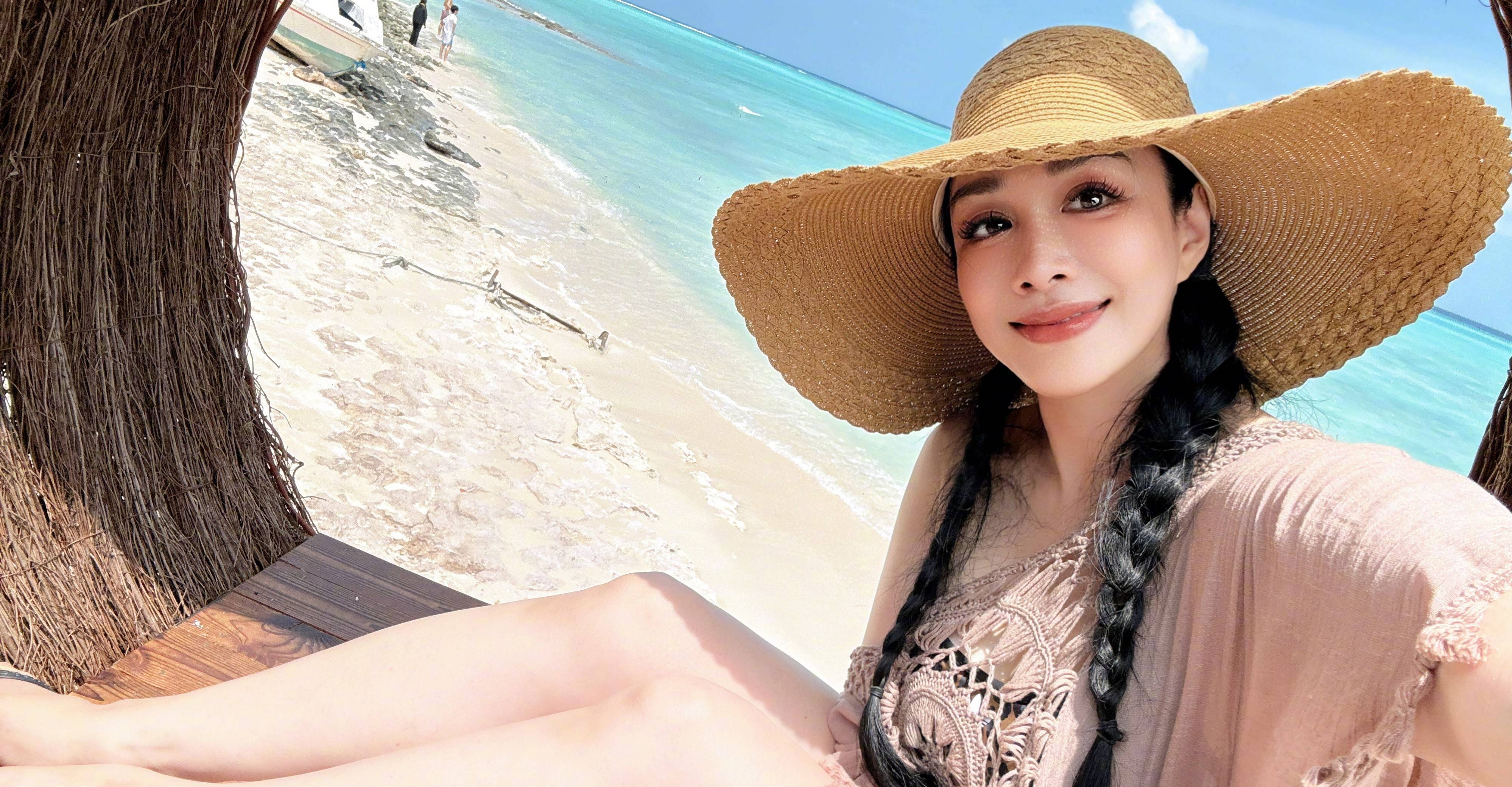 钟丽缇晒海边度假美照 身材超辣状态好