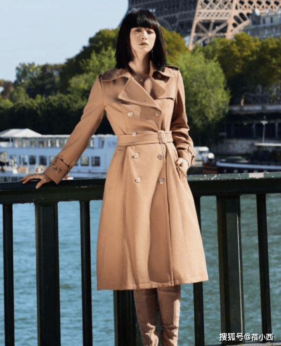 原创            “蒋欣”成功减肥后新剪了齐刘海，让41岁的她美得如此惊艳、高级