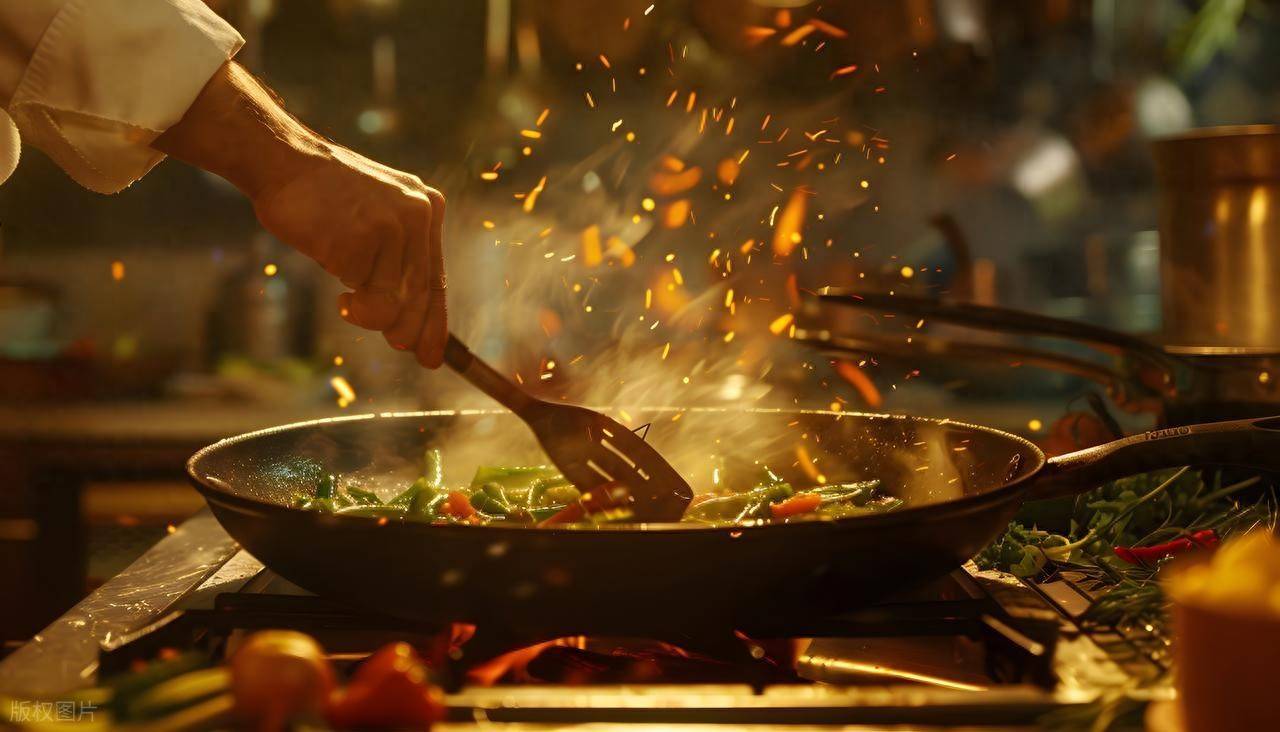 胃癌多是‘吃’出来的！炒菜时别再犯这四个错！